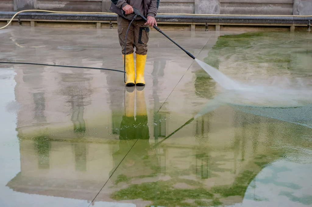 commercial roof cleaning Texas